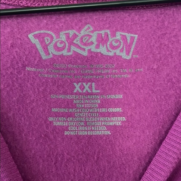 Pokémon Sweatshirt XXL - Picture 2 of 4